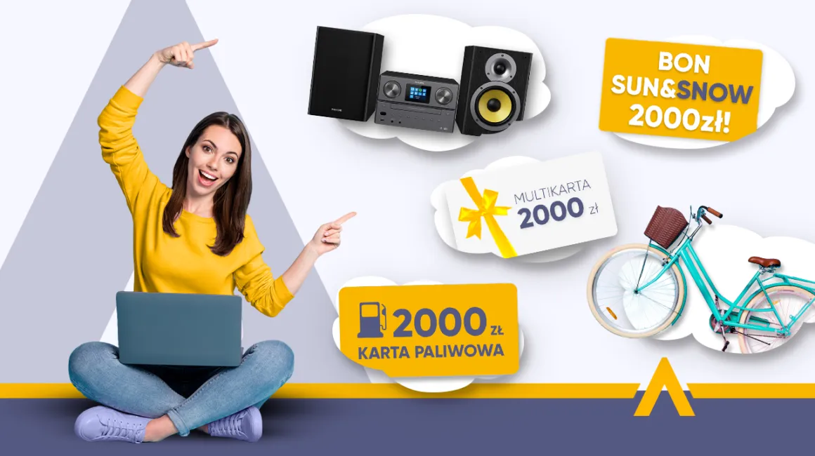 Kobieta z laptopem wskazująca na nagrody, w tym bon, karta paliwowa, zestaw stereo, multikarta i rower